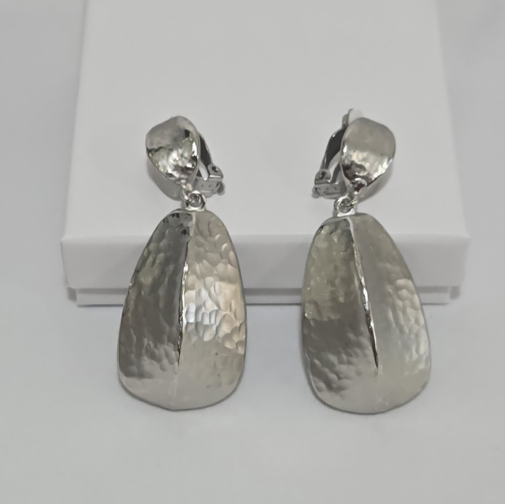 Chico's Clip-on Earrings #1059
